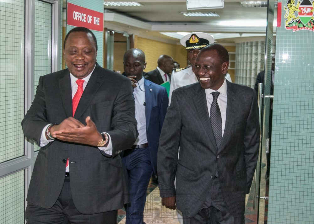 Read more about the article President Uhuru visits DP Ruto at his office